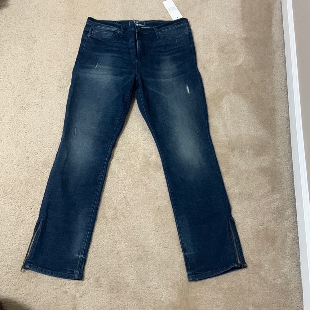 DKNY Jeans